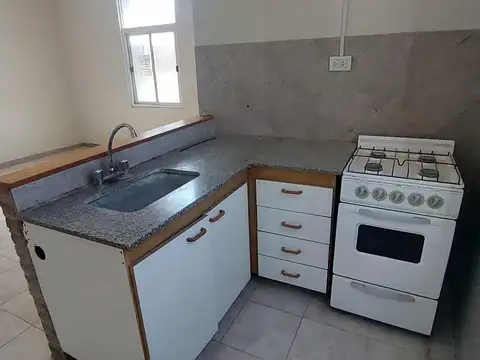 Depto Tipo Casa en Alquiler en San Antonio De Padua, $ 490.000