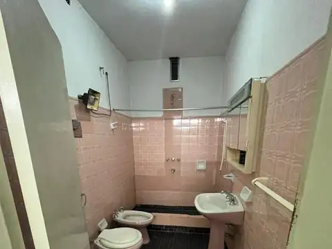 Depto Tipo Casa 5 ambientes con 1 baño