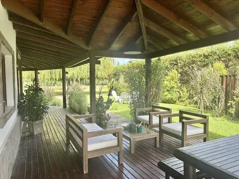 Casa 5 ambientes con 3 baños