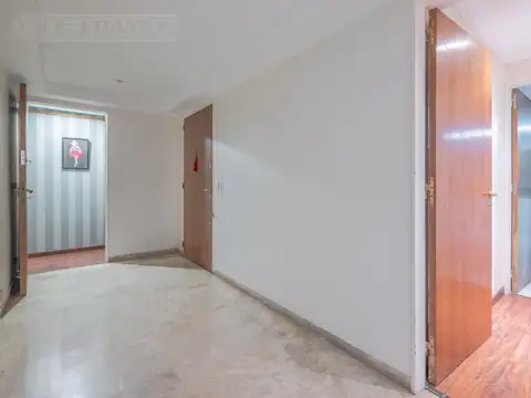 Av. Del Libertador  al 400