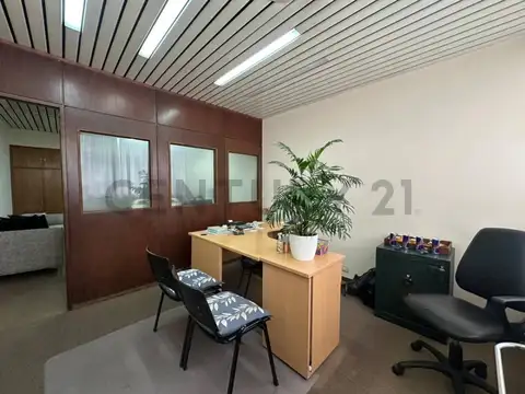 Oficina en Venta 61 años