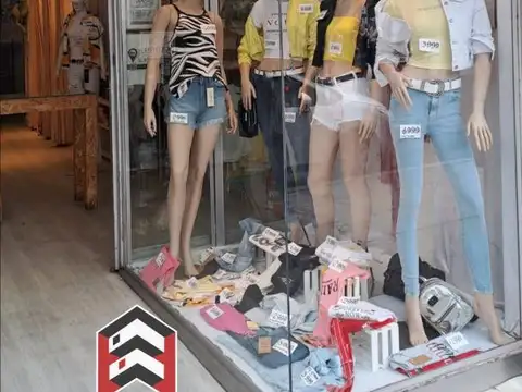 Local 60m2-PLENO CENTRO COMERCIAL- URGENTE POR EDAD AVANZADA