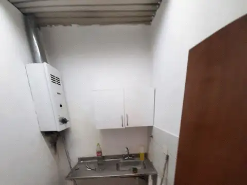 Local en Venta Via Púb.