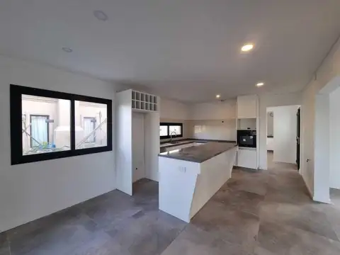 Casa en Venta 1 año