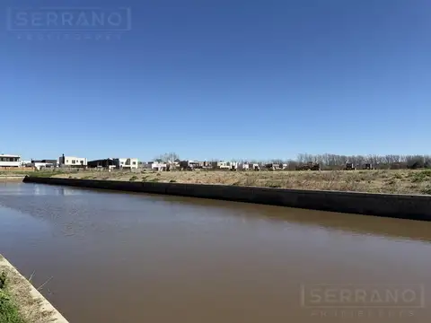 Venta lote al rio en el Barrio Náutico Villanueva. Tigre