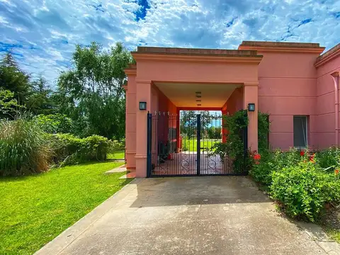 Casa en Venta en Fincas de San Vicente, USD 189.000