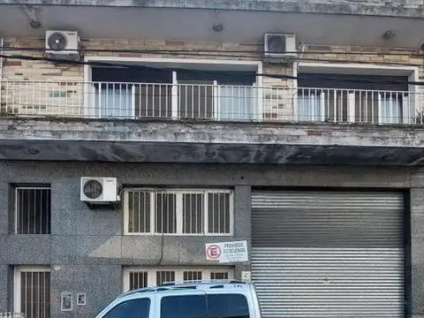 GALPÓN CON UNIDAD DE VIVIENDA !