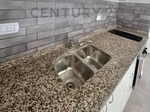 LAS MALVINAS 7200, Piso 5