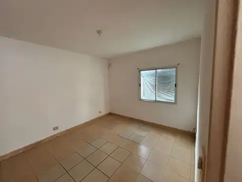 Depto Tipo Casa en Alquiler al Sur