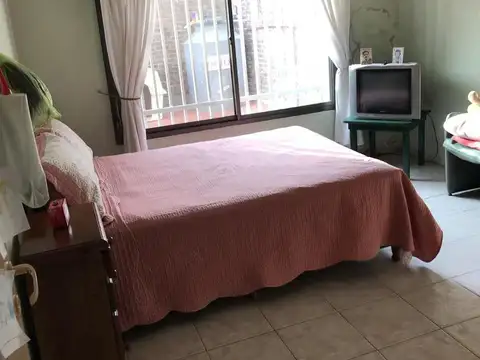 Jujuy Nº 3797 esquina 300