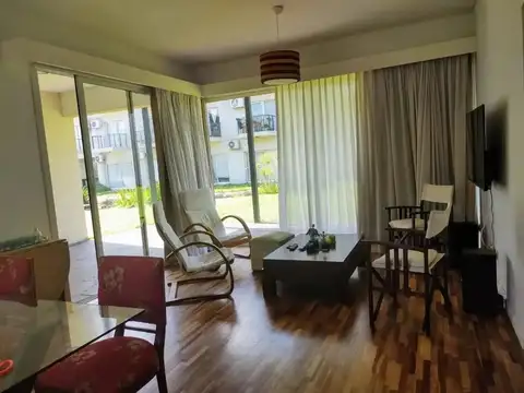 Departamento en Alquiler con 1 cocheras