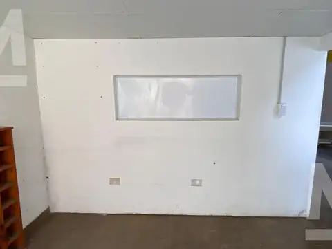 Local en Alquiler 40 años