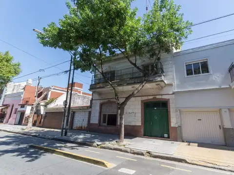 Depto Tipo Casa 7 ambientes con 2 baños