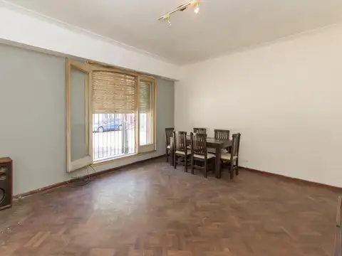 Depto Tipo Casa en Venta de 4 dormitorios