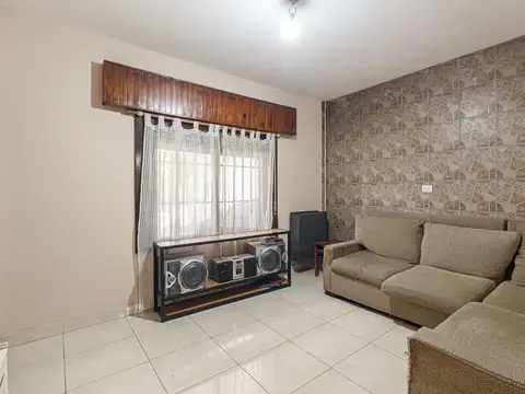 Depto Tipo Casa en Venta en Boulogne, USD 94.000