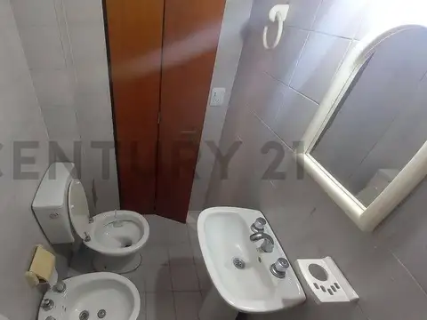 Departamento en Alquiler en Lomas Del Mirador, $ 430.000