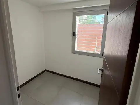Departamento en Alquiler en Castelar Norte, USD 800