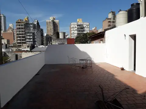 Departamento en alquiler, céntrico, dos dormitorios amplios. Gran terraza y cochera