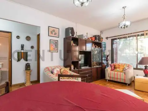 CONGRESO 4000, Piso 0