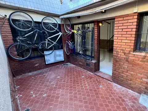 Departamento 4 ambientes con 2 baños