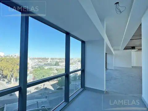 Oficina en Venta con 2 cocheras