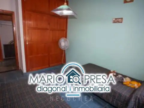 Casa a metros del Parque "Miguel Lillo"