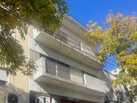 Avenida Juan Bautista Alberdi 4800, Piso Ave