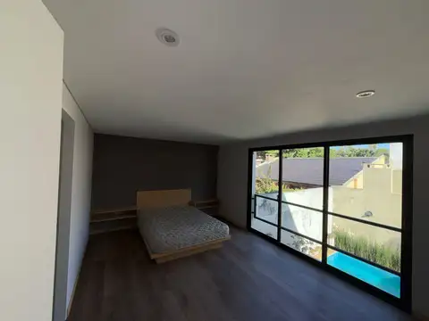 Hipolito Yrigoyen  al 300