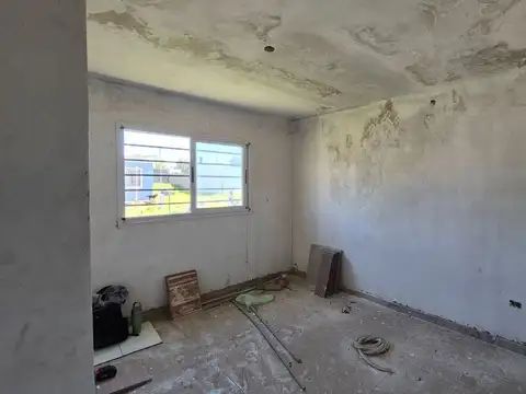 VENTA CASA DOS DORMITORIOS ARGUELLO NORTE