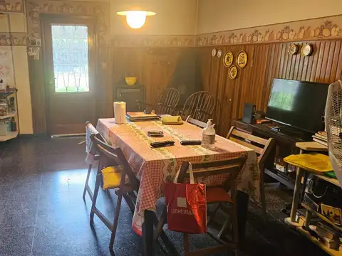 Casa en Venta con 8 cocheras