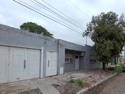 Venta Casa 200m2, 2 dormitorios. Pezzi San Nicolas