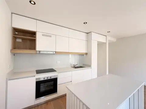 Departamento en Alquiler con 1 cocheras