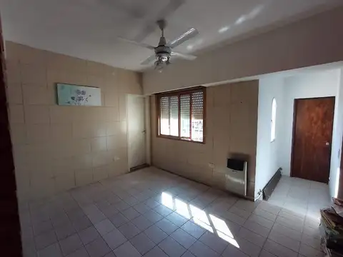Depto Tipo Casa en Venta con 1 cocheras