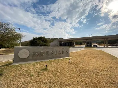 Terreno de 1900m en La Deseada con Proyecto