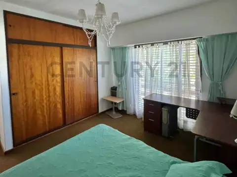 VENTA CHALET 5 AMB C/PATIO Y TERRAZA EN V. BALLESTER