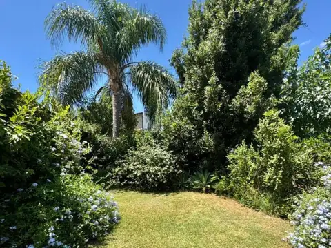 VENTA CHALET 5 AMB C/PATIO Y TERRAZA EN V. BALLESTER