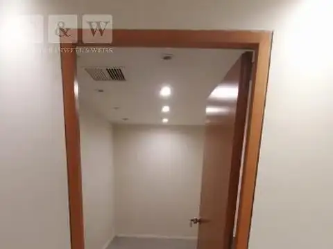 Oficina en Alquiler 21 años