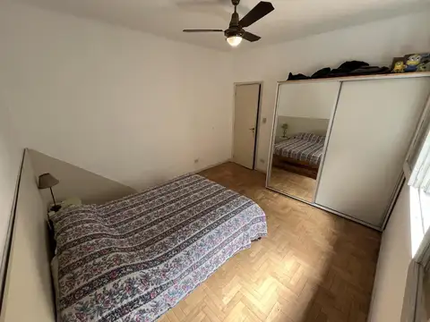 Depto Tipo Casa en Venta 40 años