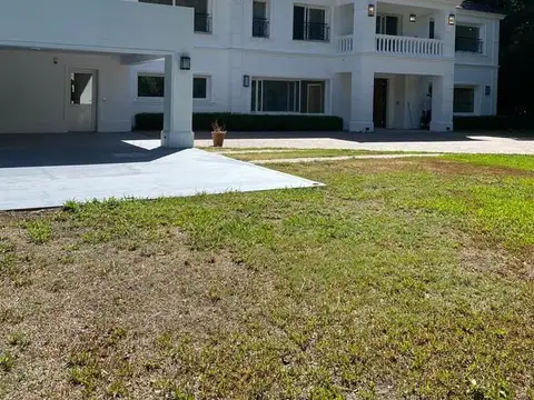 Casa en Venta en Highland Park Country Club, USD 1