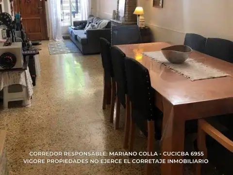 Depto Tipo Casa en Venta de 5 ambientes