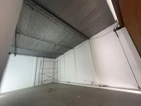 Galpon en Alquiler en Grand Bourg, $ 1.200.000