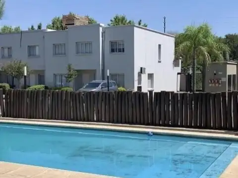 Casa en venta en Pellegrini Village