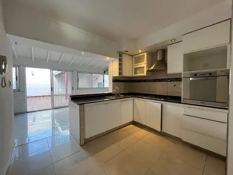 CASA 6 AMBIENTES VENTA SAN JUSTO