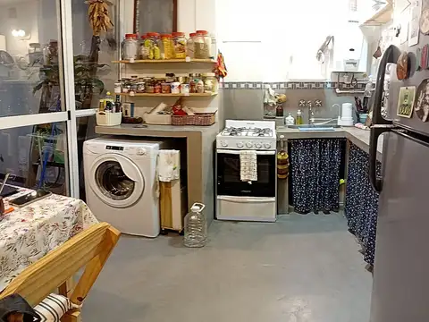 Depto Tipo Casa 2 ambientes con 1 baño