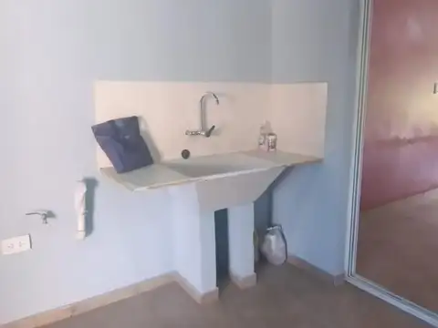 Casa en venta 3 ambientes. Laferrere