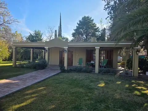 Casa en Venta Lunlunta -a metros de Videla Aranda