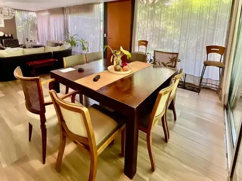 Casa 7 ambientes con 3 baños