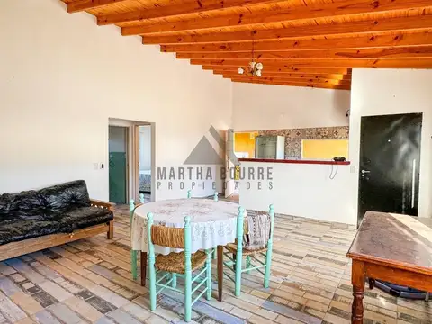 Casa 3 ambientes con 1 baño