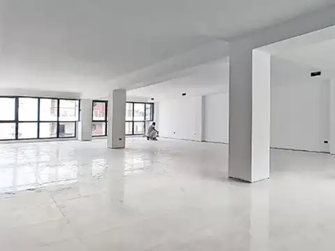 Oficina en Alquiler en Plaza Mitre, USD 5.000