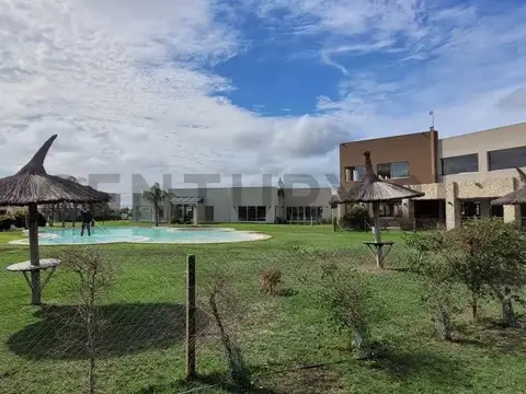 Terreno en Venta de 765,0 m2